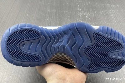 Navy Jordan Practical 11 AR0715-441 Retro Midnight 690 0730